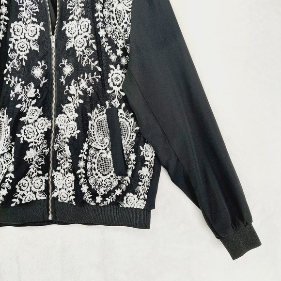Society Girl Black & White Floral Embroidered Full-Zip Bomber Jacket 1136 - Picture 3 of 7